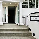 Xenios Frankfurt Westend 4*
