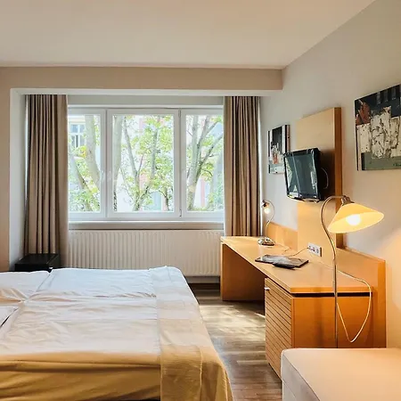 Xenios Frankfurt Westend Apart Otel 4*